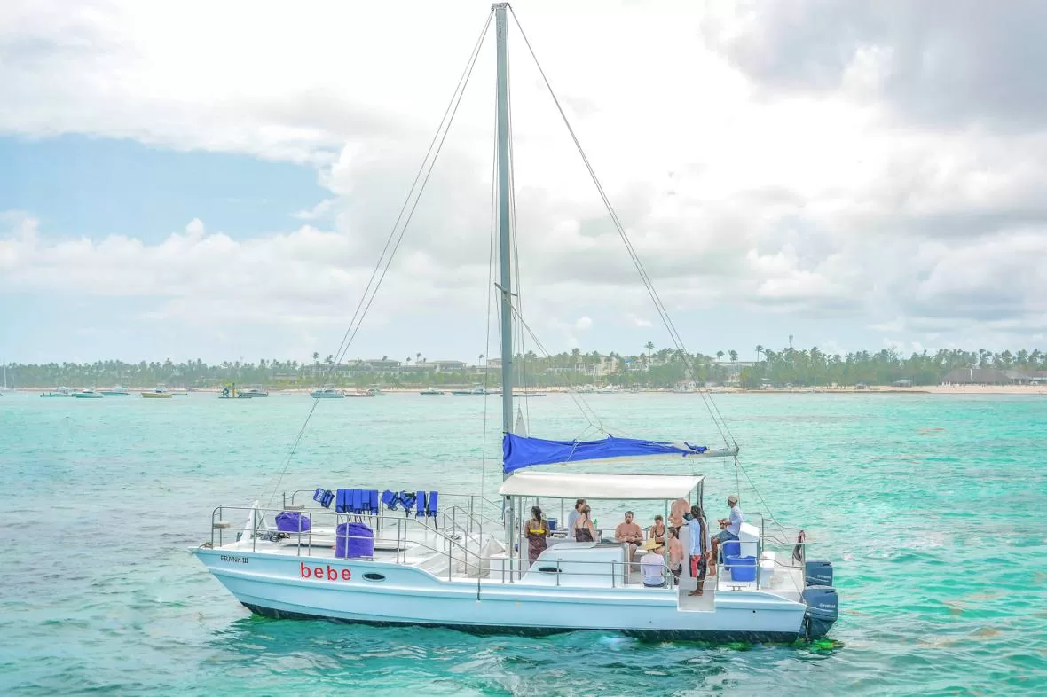 Catamaran Snorkeling & Party Boat