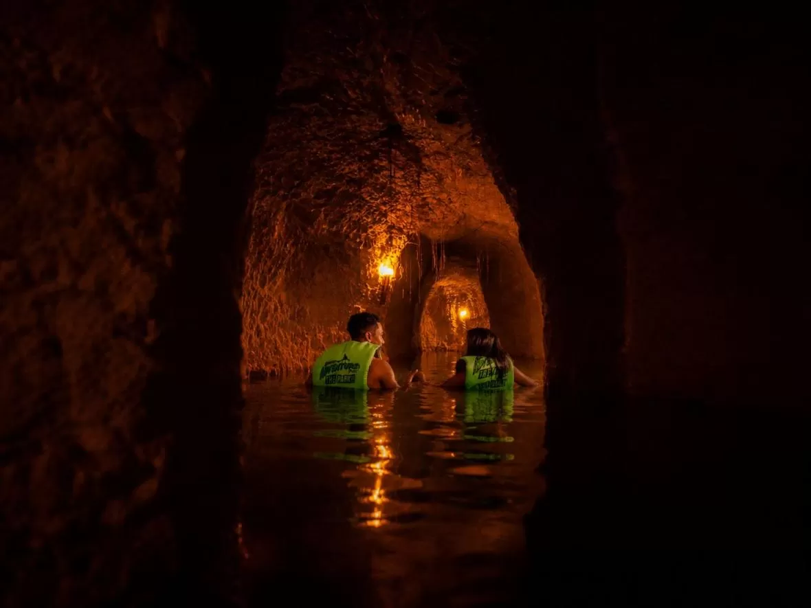 Río Sagrado de Noche + Cena Mar y Tierra