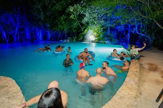 Río Sagrado de Noche + Cena Mar y Tierra