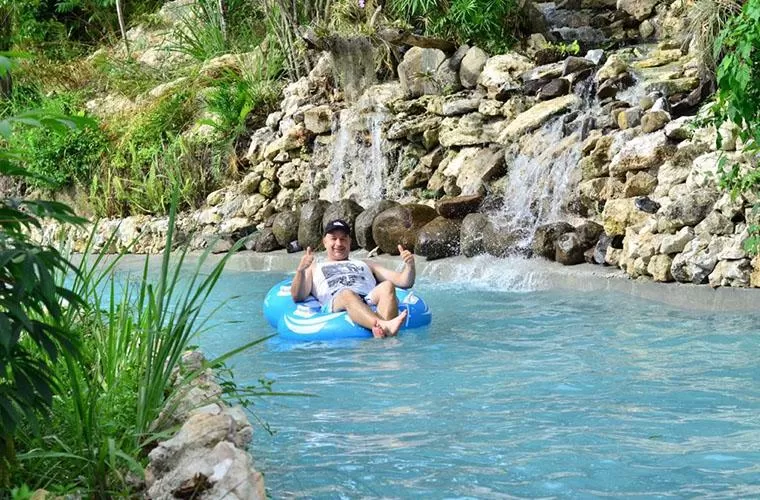 Splash of Emotions + Rio Sagrado